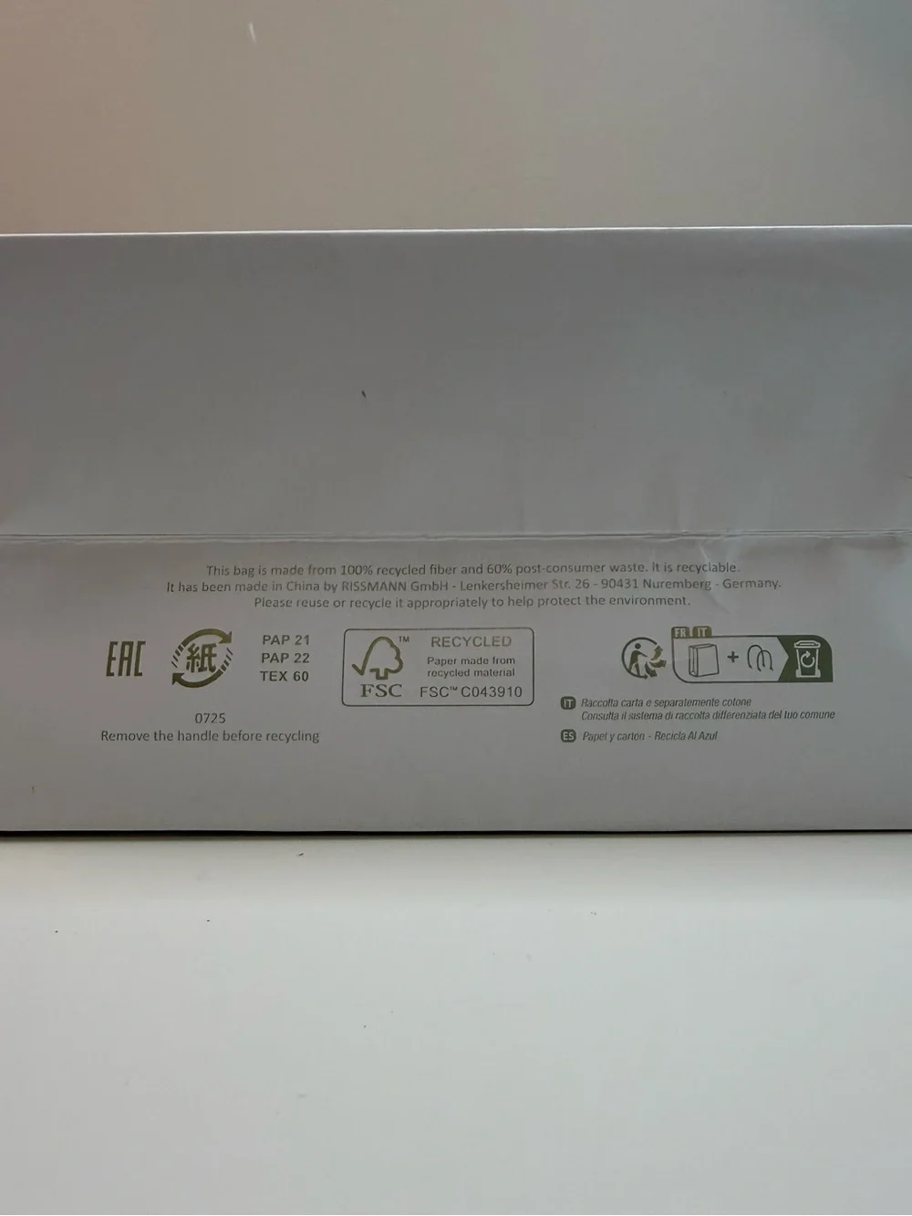 Van Cleef & Arpels Boutique Shopping Gift Bag White Luxury Packaging
